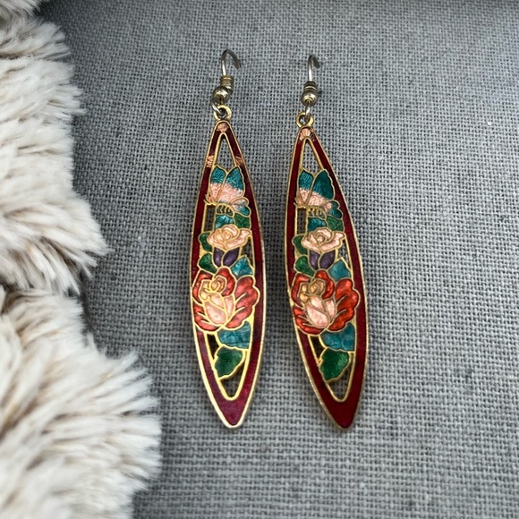 Vintage Jewelry - Vintage Floral Dangle Earrings • Cloisonné • Gold Tone